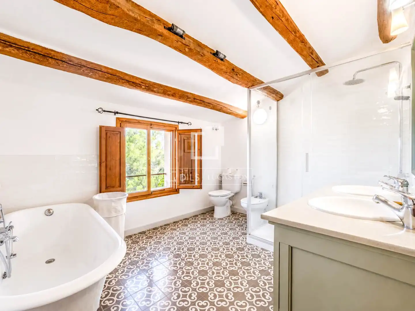 Baño de Finca rústica en venta en Piera con Calefacción, Jardín privado y Trastero