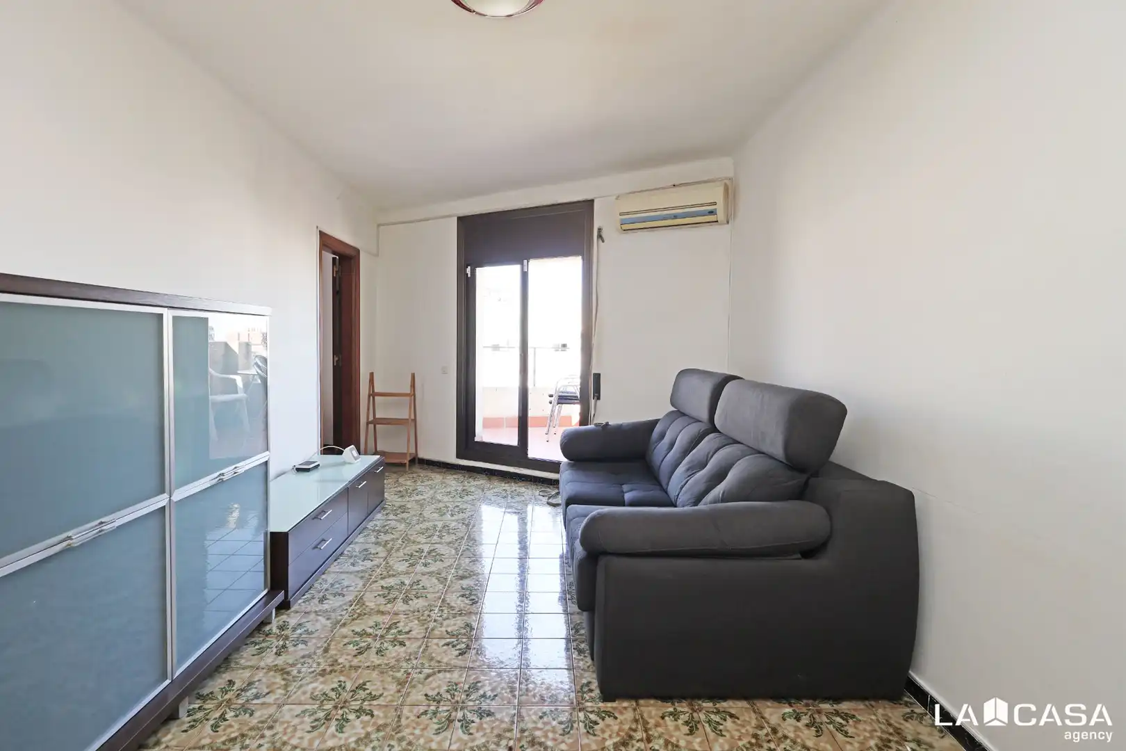 Living room of Attic for sale in Esplugues de Llobregat  with Air Conditioner, Heating and Terrace