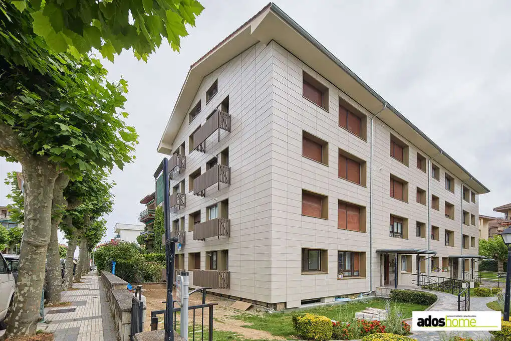 Piso con ascensor en venta en Zinkunegi Kalea, imagen 2