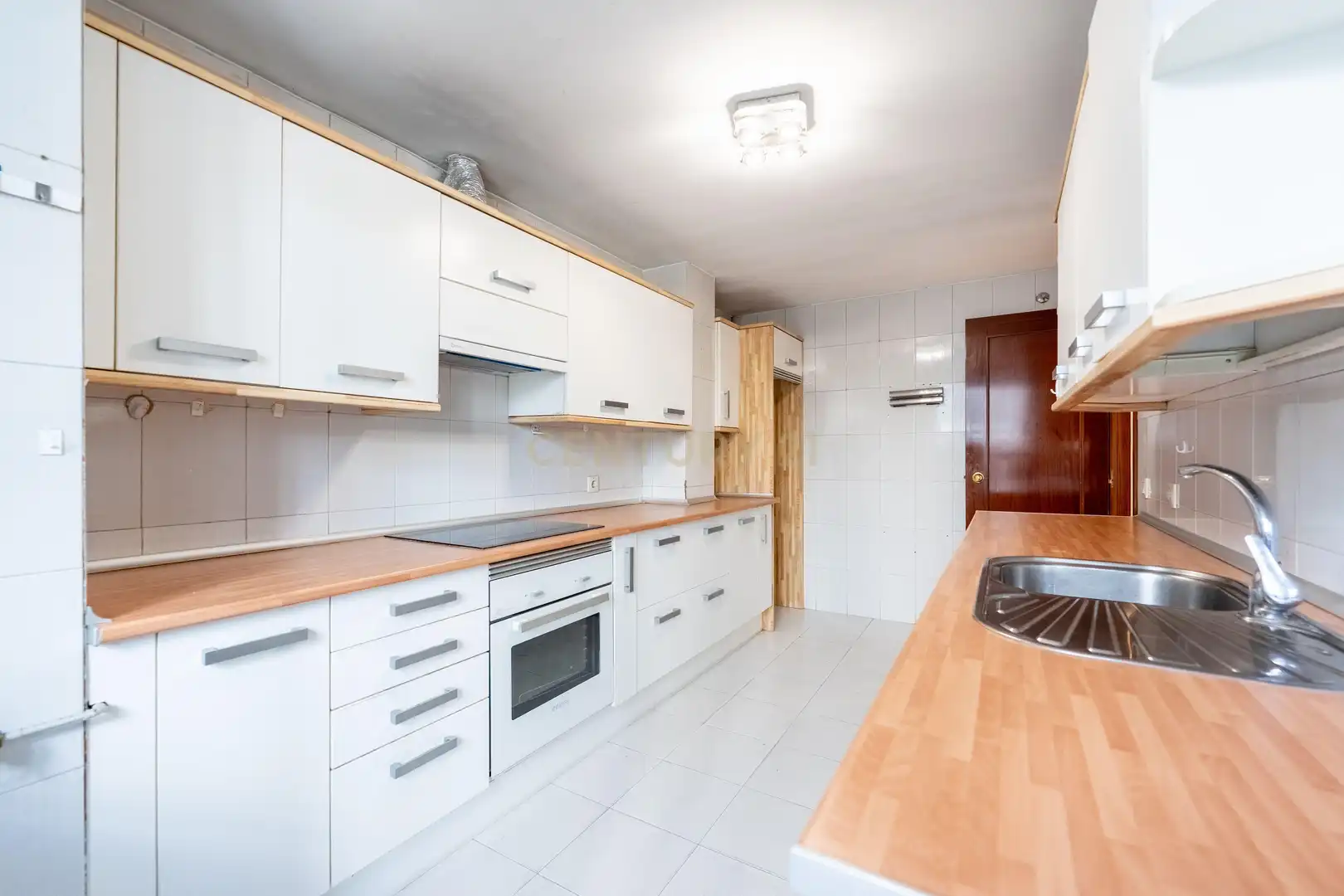 Piso en venta en CL CALERUEGA 106MADRID (MADRID), 106, Costillares