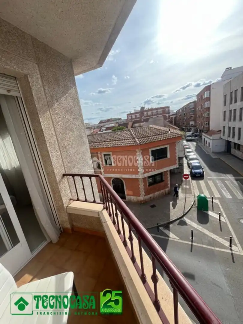 Vista exterior de Piso en venta en Ciudad Real