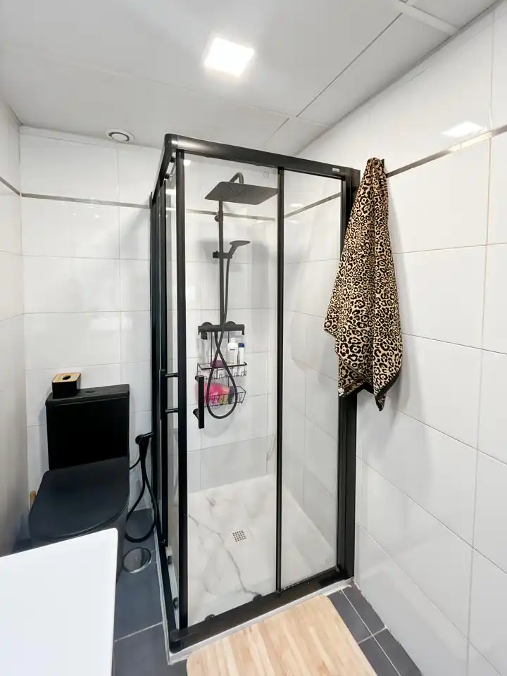 Baño de Ático en venta en Madrid con Aire acondicionado, Calefacción y Terraza