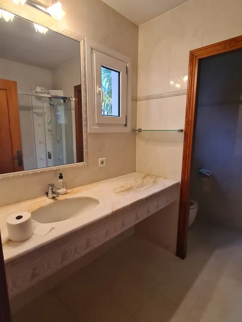 Bany de Casa o xalet en venda en Vinaròs amb Calefacció, Jardí privat i Terrassa
