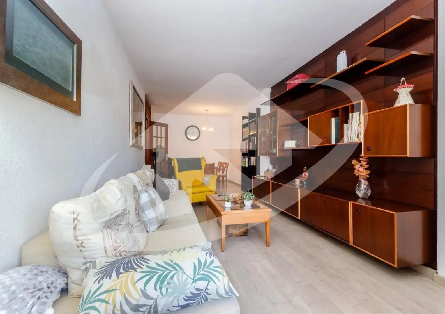 Piso con terraza en venta en Carrer dels Comtes de Bell-lloc, imagen 6
