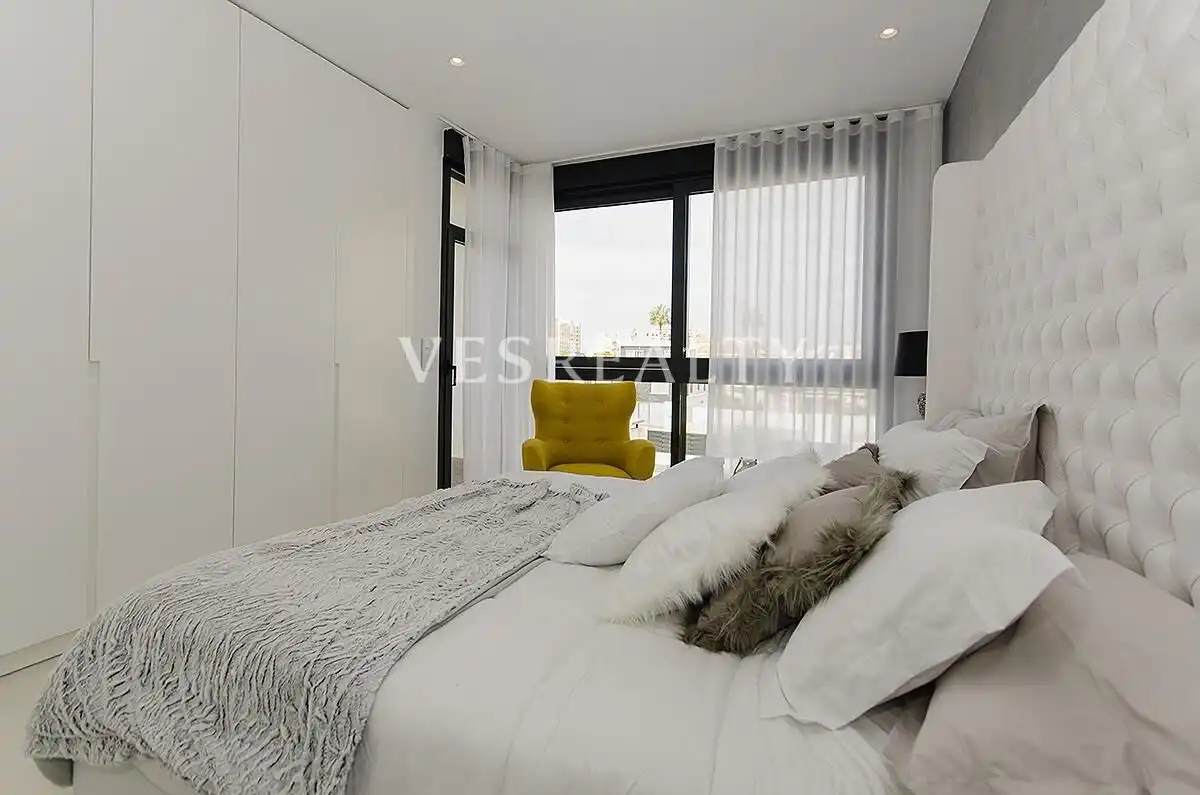 Detached house with terrace for sale in Calle Juan Marsé, imagen 25