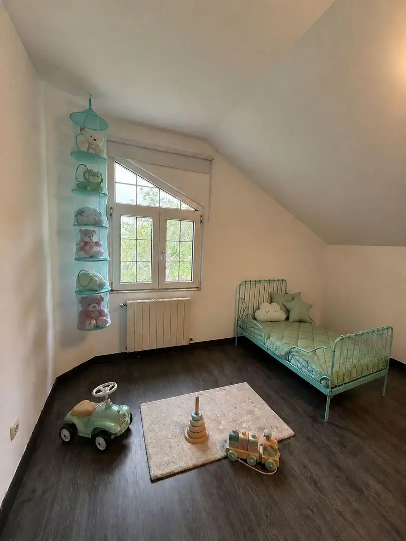 Dormitori de Casa o xalet en venda en Corvera de Asturias amb Calefacció, Jardí privat i Terrassa