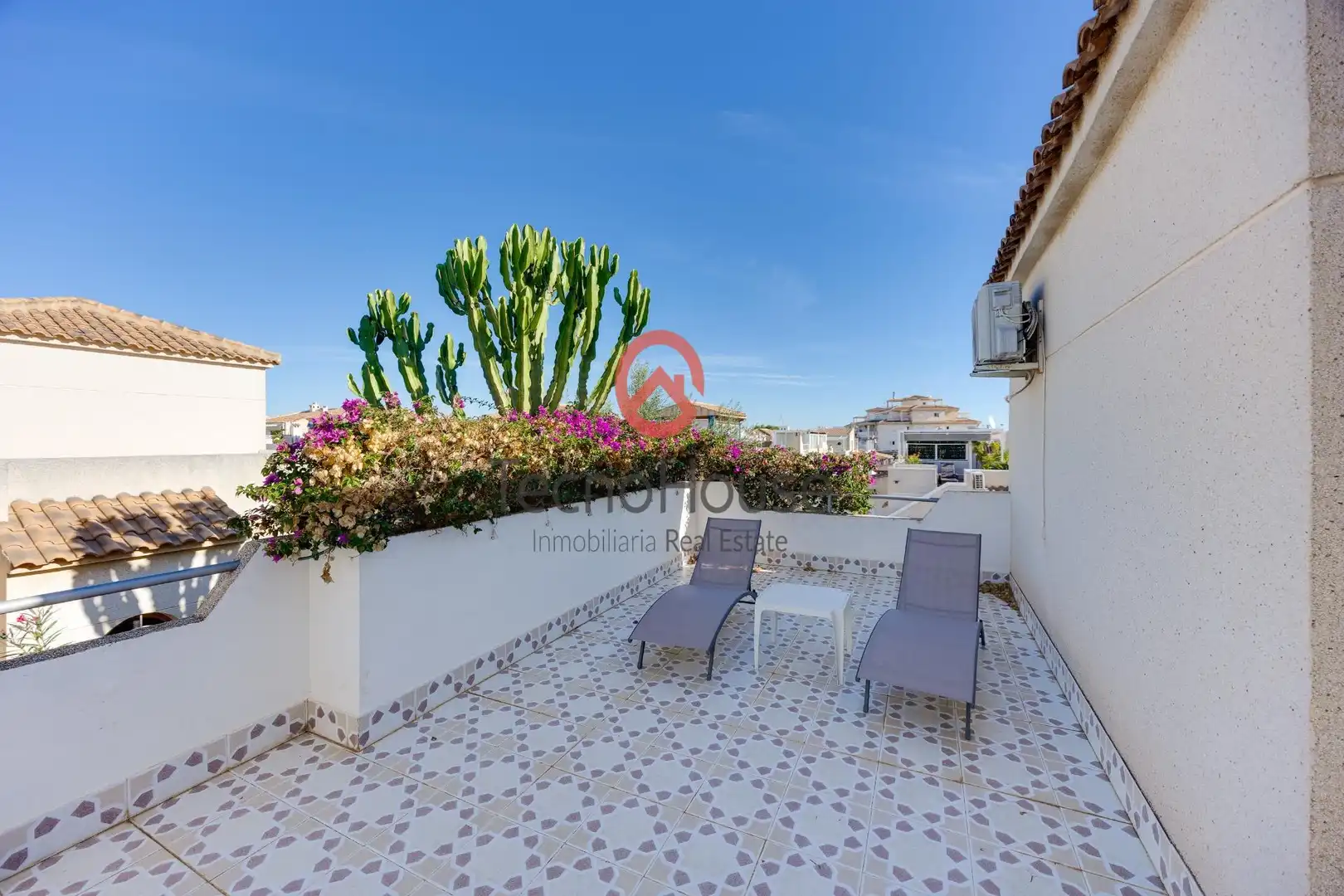 Terraza de Casa adosada en venta en Orihuela con Aire acondicionado, Jardín privado y Amueblado