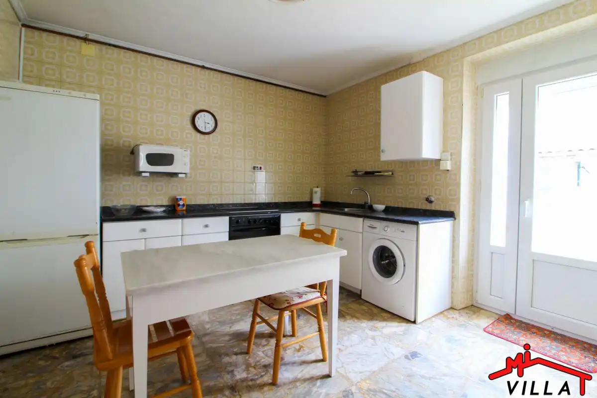 Cocina de Casa o chalet en venta en Laredo con Calefacción, Terraza y Amueblado