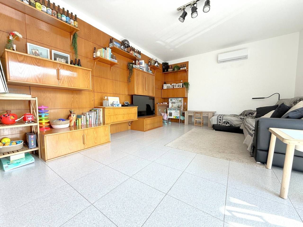 Living room of Houses for sale in Sant Celoni  with Air Conditioner, Heating and Terrace