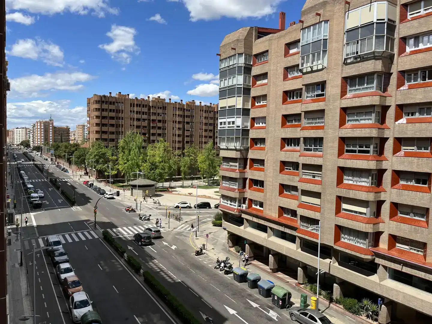 Vista exterior de Pis per a compartir en Zaragoza amb Aire condicionat, Parquet i Moblat