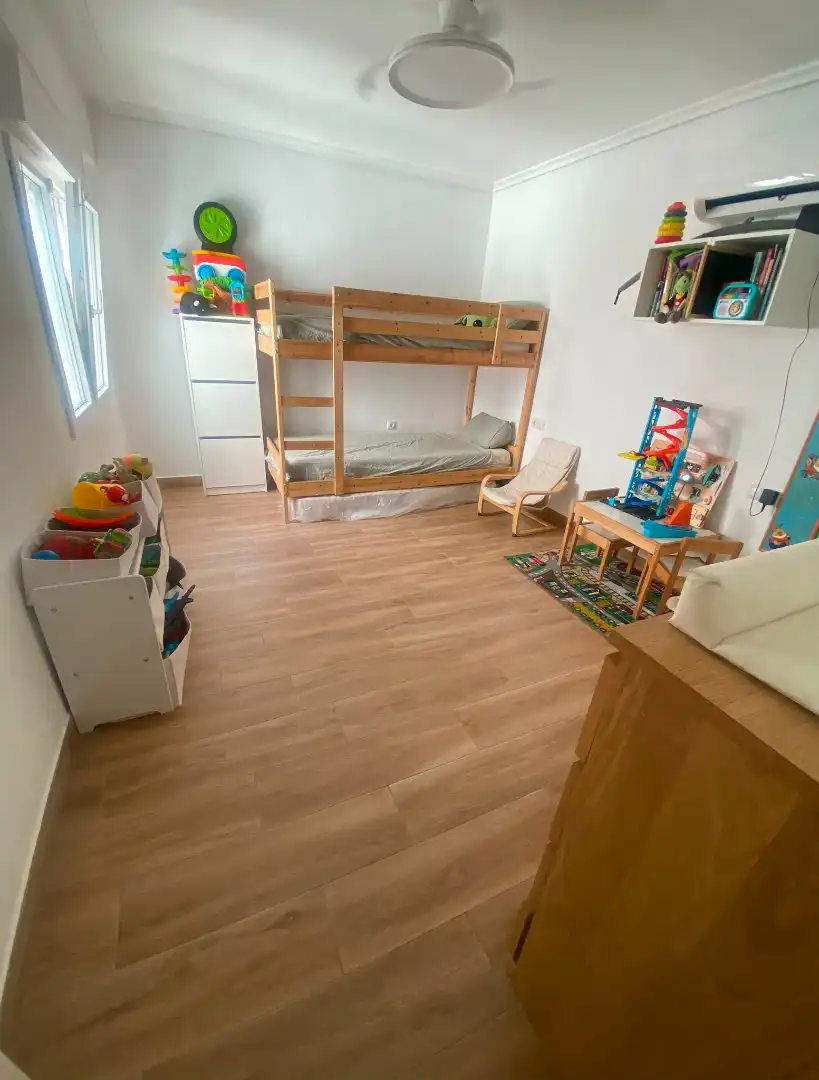 Piso en venta en Castellón de la Plana / Castelló de la Plana con Aire acondicionado, Trastero y Balcón