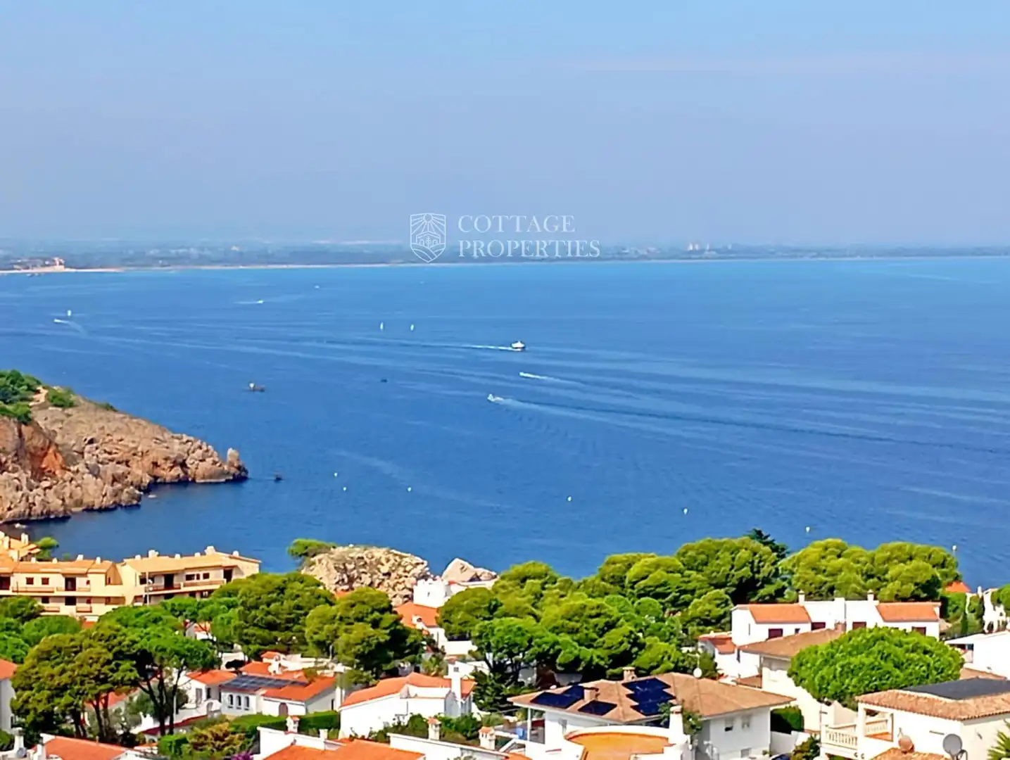 Vista exterior de Casa adosada en venta en L'Escala con Calefacción, Terraza y Piscina