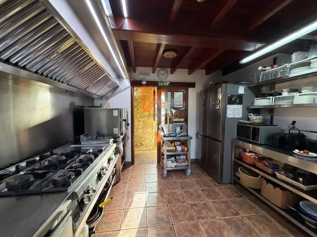 Kitchen of Houses for sale in Ames  with Private garden