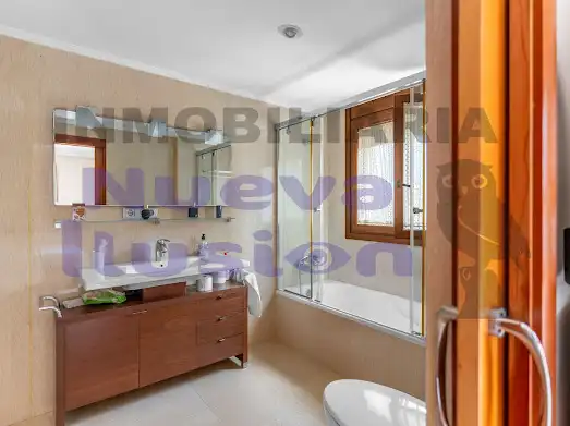 Bathroom of Houses for sale in Roquetas de Mar  with Air Conditioner, Heating and Private garden