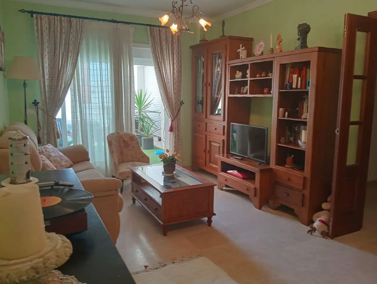 Wohnzimmer von Wohnung zum Verkauf in Conil de la Frontera mit Klimaanlage, Heizung und Terrasse