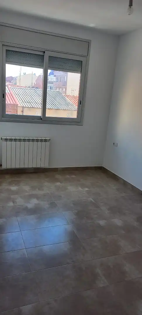 Habitación de Piso en venta en Terrassa con Calefacción, Horno y Microondas