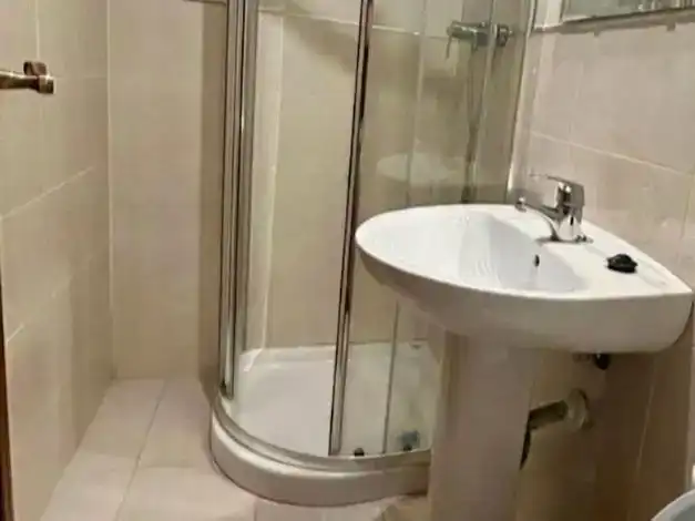 Badezimmer von Maisonette zur Miete in Baeza, Jaén