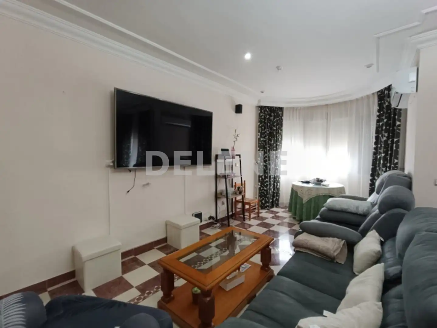 Piso con terraza en venta en Avenida de la Constitución, imagen 4