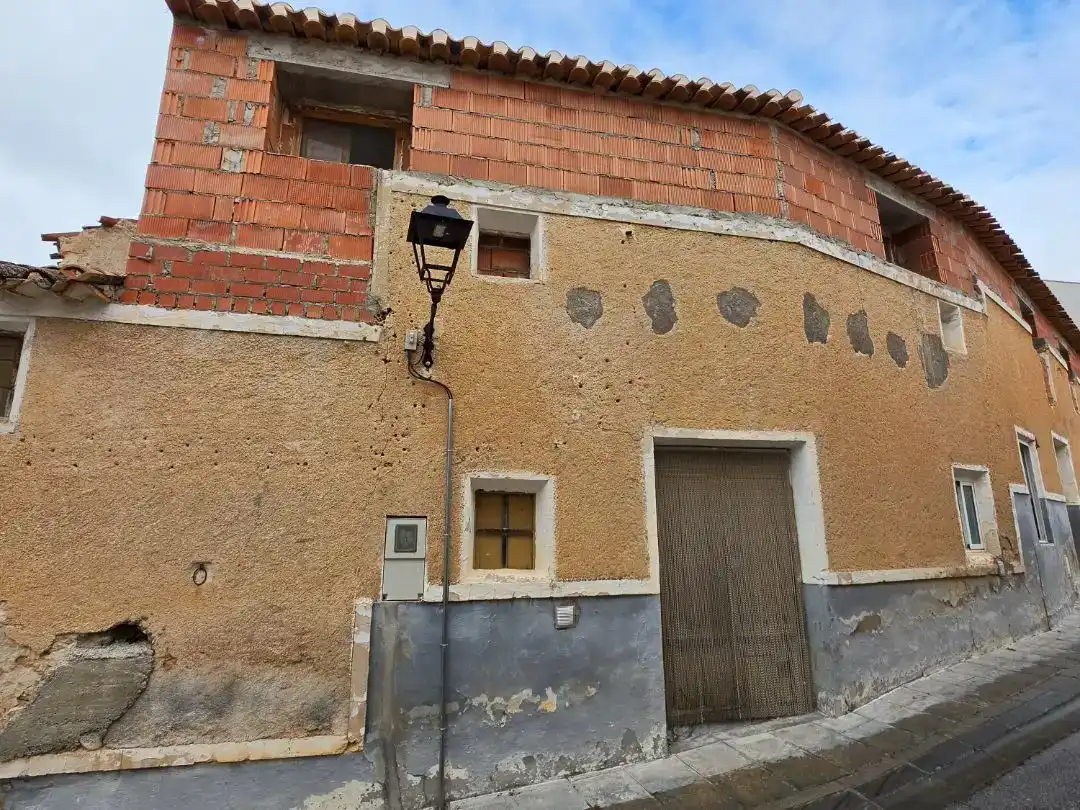 Vista exterior de Casa adosada en venda en Orce