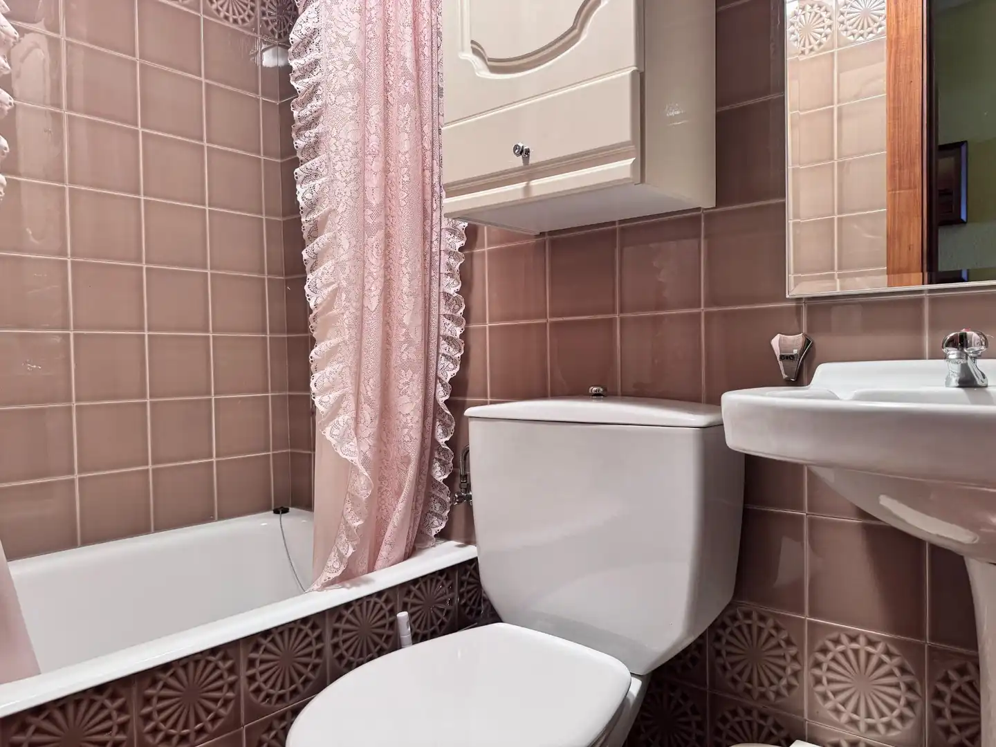 Baño de Piso en venta en Oviedo  con Terraza