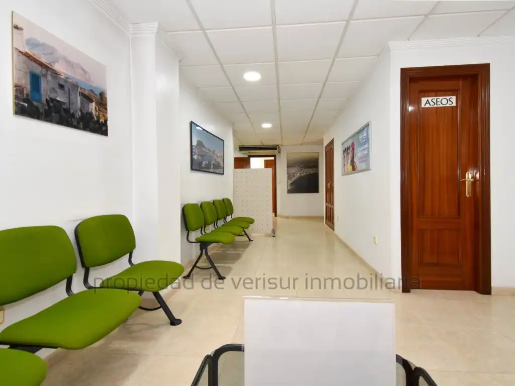Office for rent in Casco Antiguo