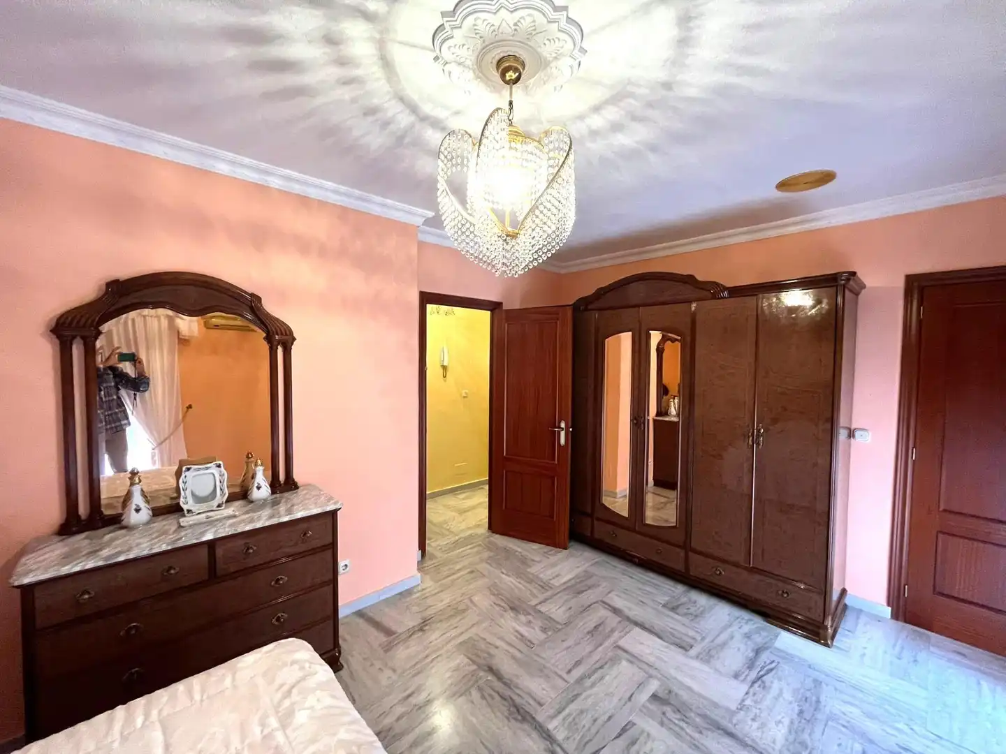 Habitación de Casa adosada en venta en Moguer con Aire acondicionado, Terraza y Trastero