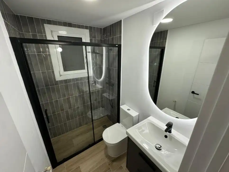 Piso en venta en Ronda de ľEst 36, imagen 8