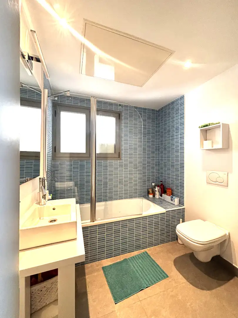 Badezimmer von Wohnung zur Miete in Sant Josep de sa Talaia mit Klimaanlage, Heizung und Privatgarten