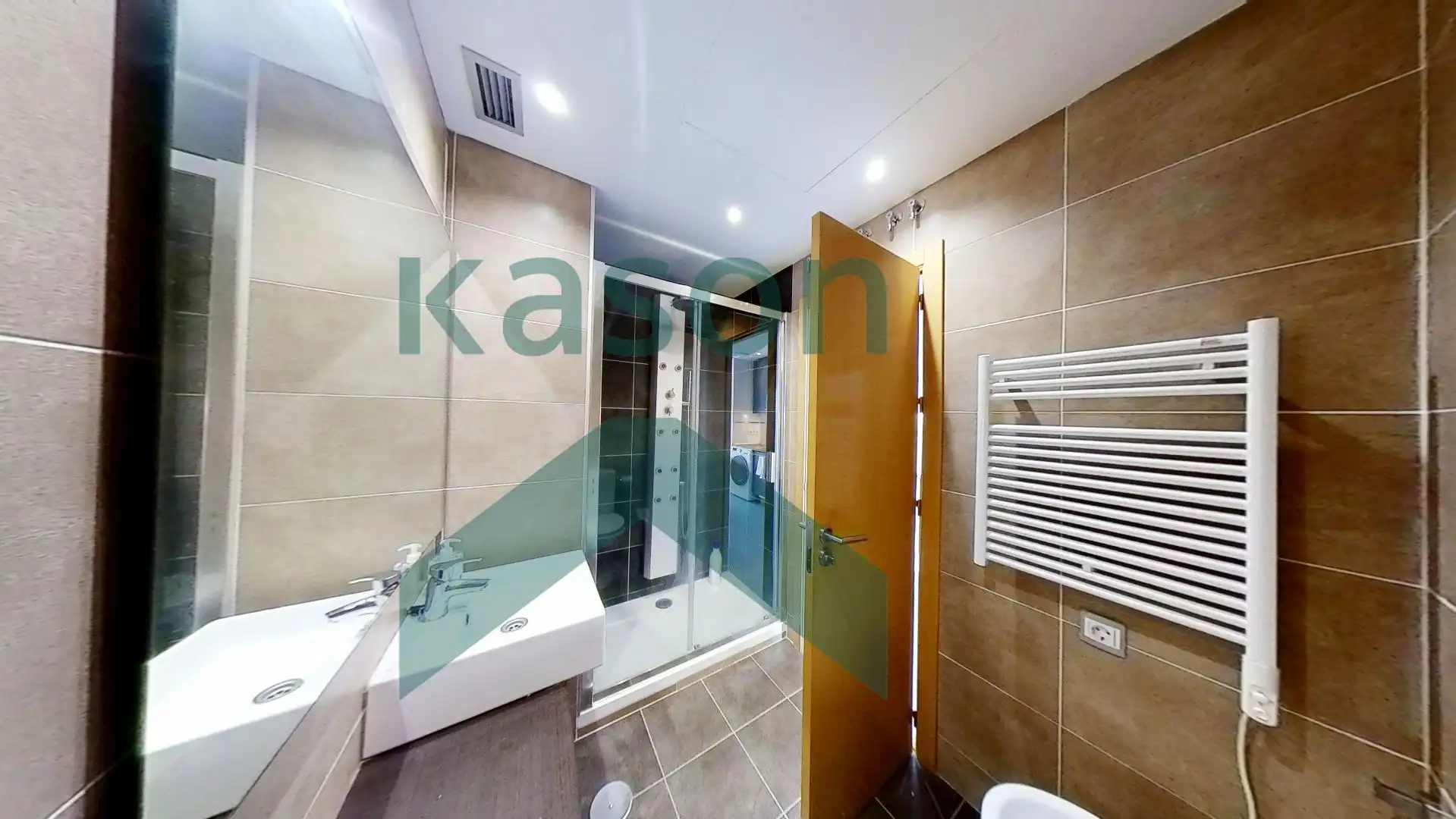 Baño de Estudio en venta en Madrid con Aire acondicionado, Calefacción y Trastero