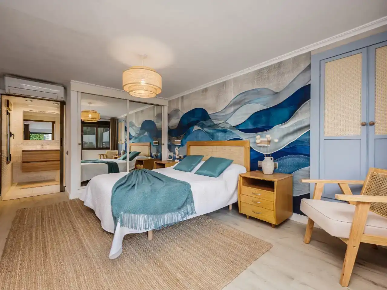 Bedroom of Flat for rent in Dénia  with Air Conditioner, Private garden and Parquet flooring