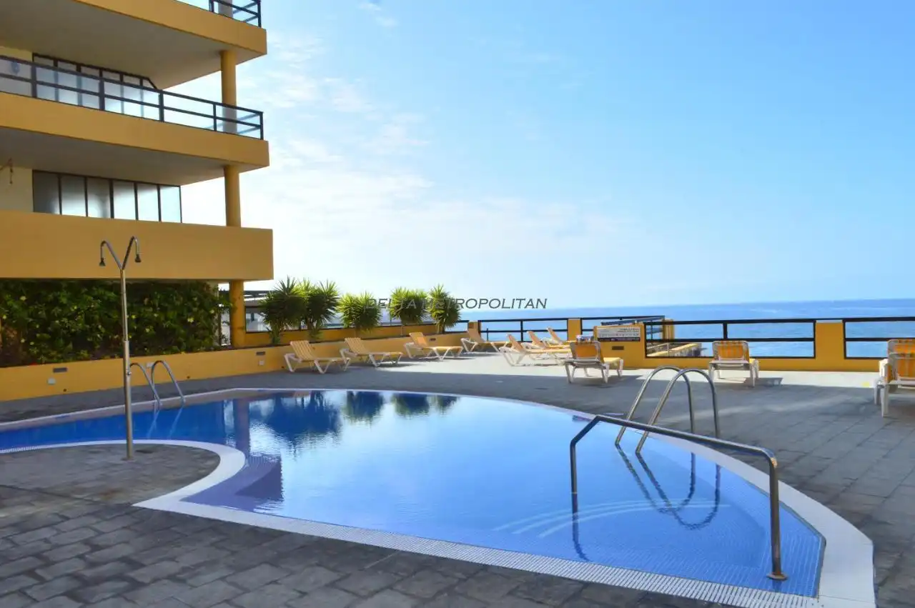 Piscina de Apartamento en venta en Golf del Sur - Amarilla Golf 