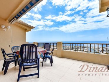 Apartamento con piscina en venta en Currica