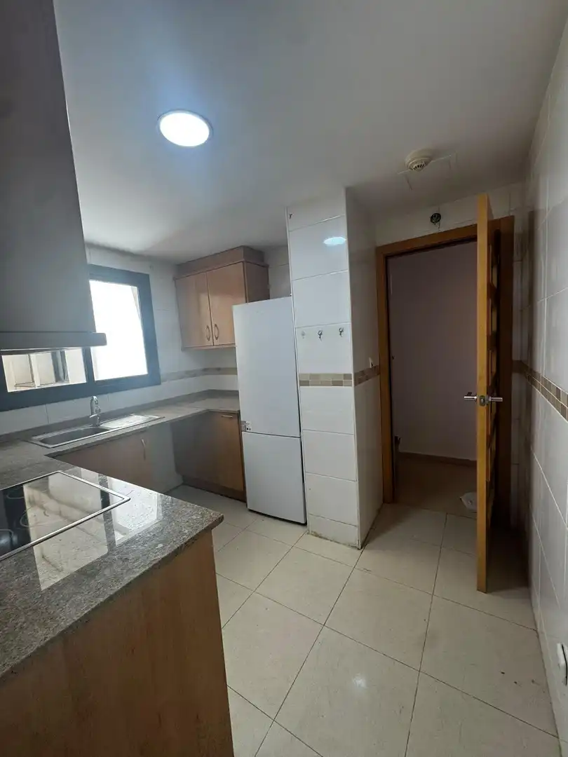 Cuina de Apartament en venda en Dénia amb Aire condicionat, Calefacció i Jardí privat