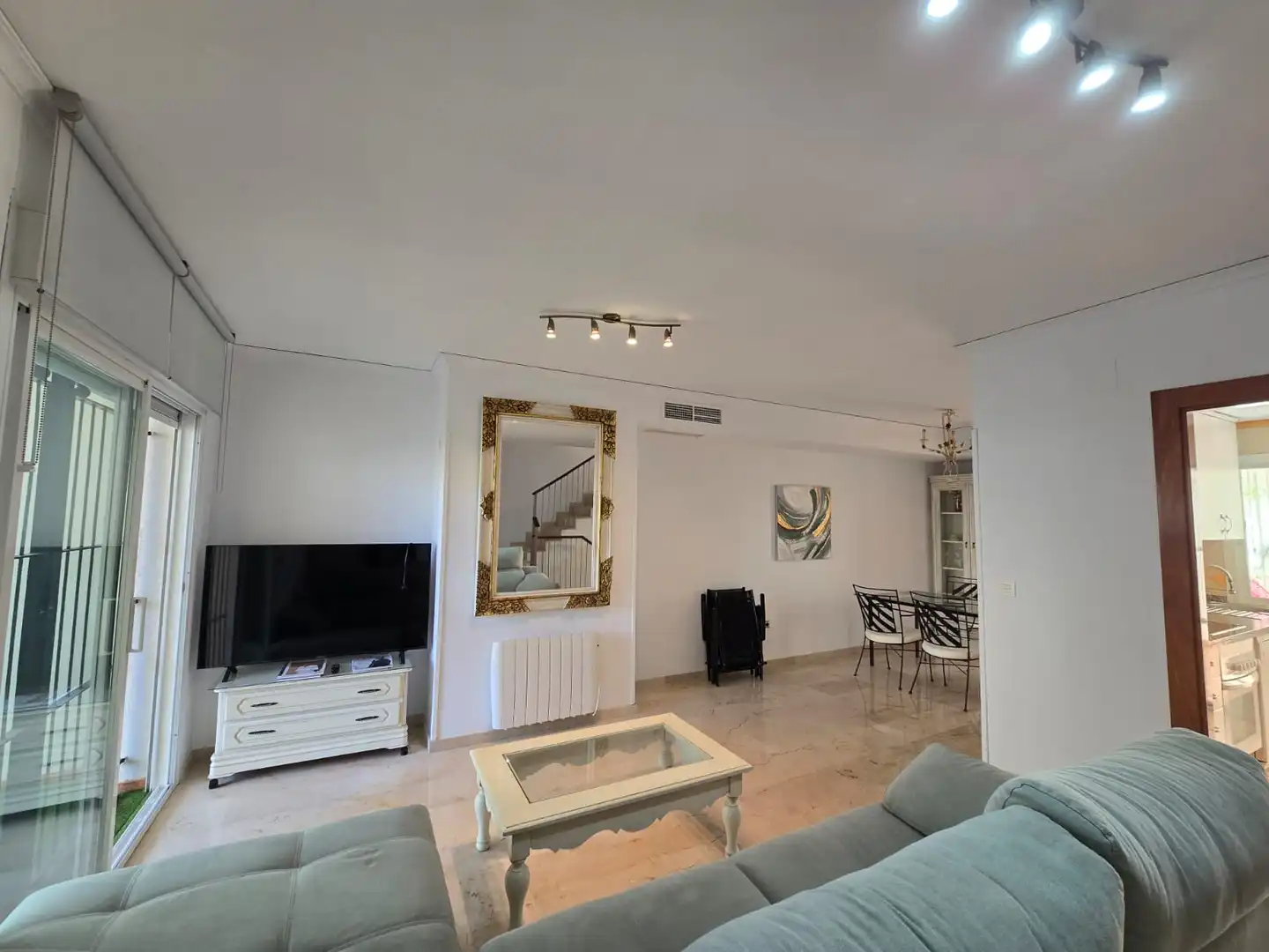 Sala de estar de Casa adosada en venta en Marbella con Amueblado