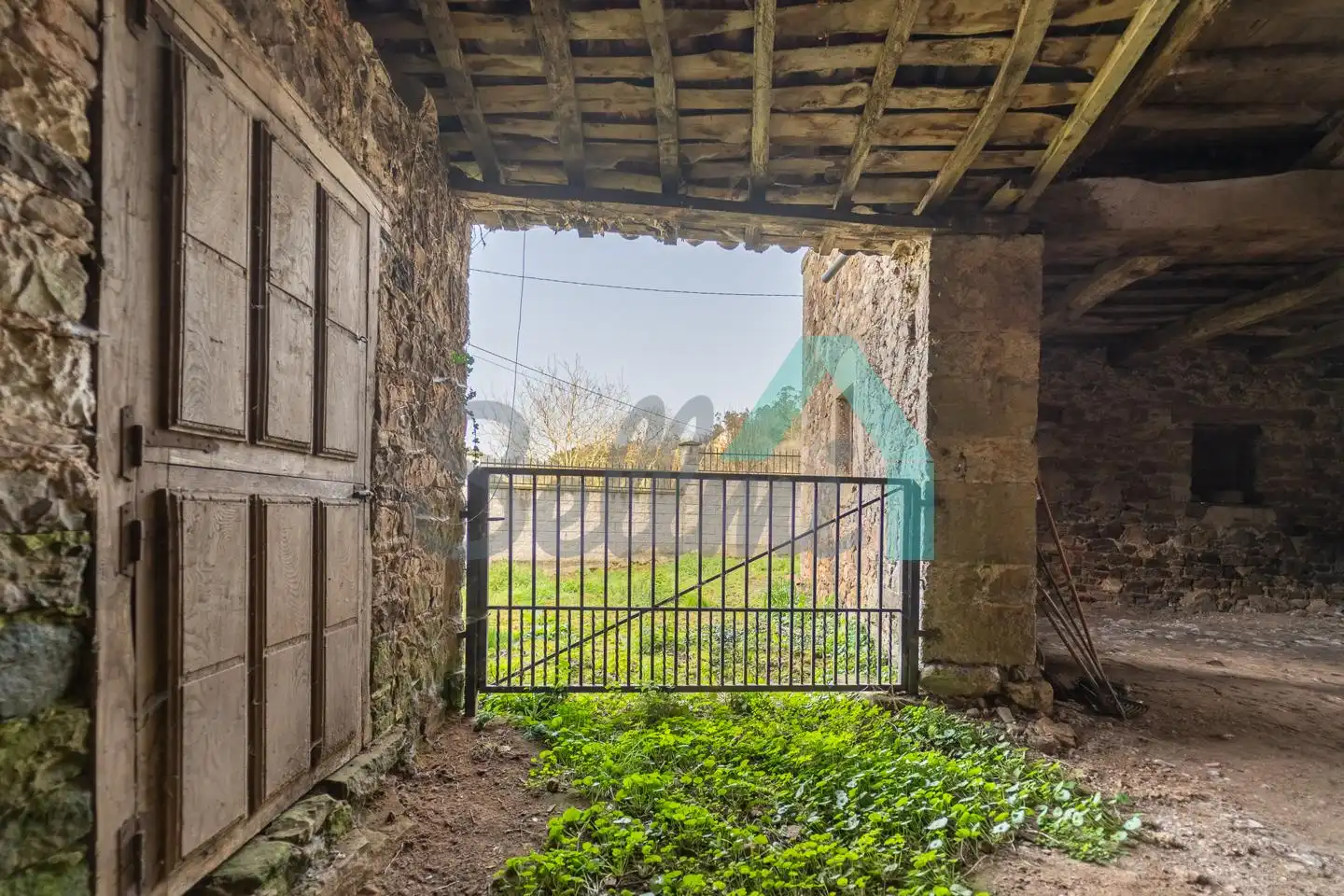 Casa o xalet en venda a Llamas, Salas