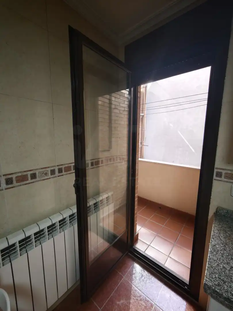 Balcony of Flat for rent in Valencia de Don Juan  with Heating and Terrace