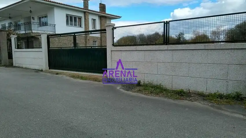Residential for sale in Lugar banda o rio, A Pobra do Caramiñal