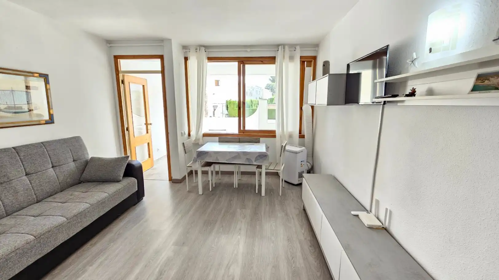 Wohnzimmer von Wohnungen zum Verkauf in Alcalà de Xivert mit Klimaanlage, Heizung und Privatgarten