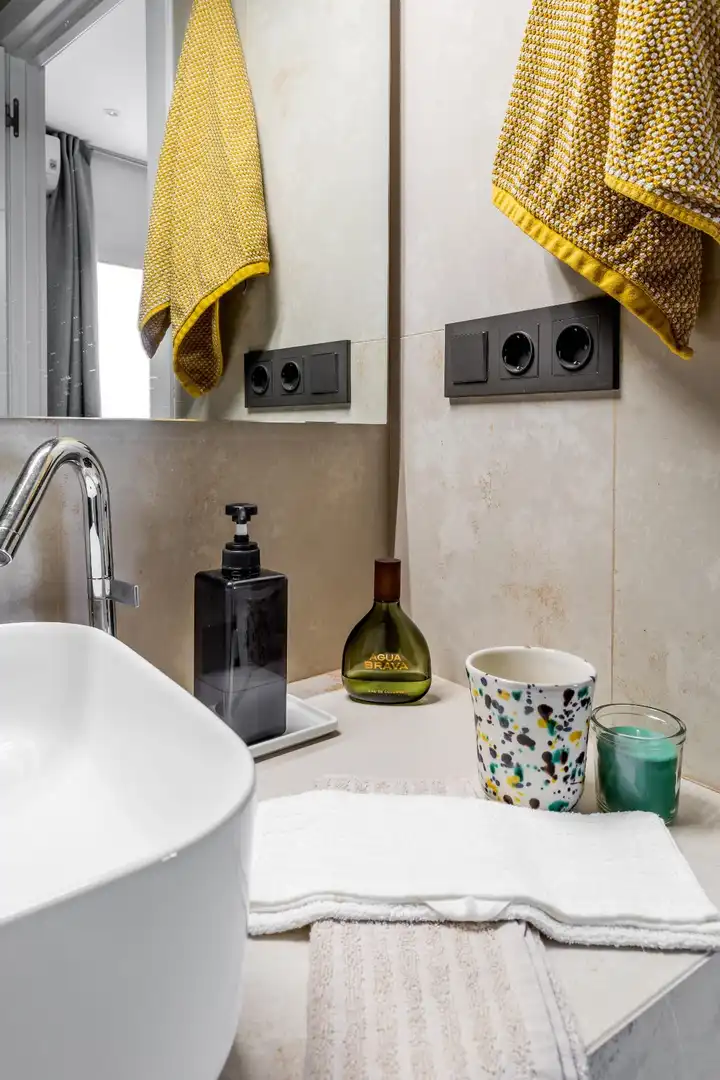 Baño de Piso en venta en Madrid con Aire acondicionado, Calefacción y Amueblado