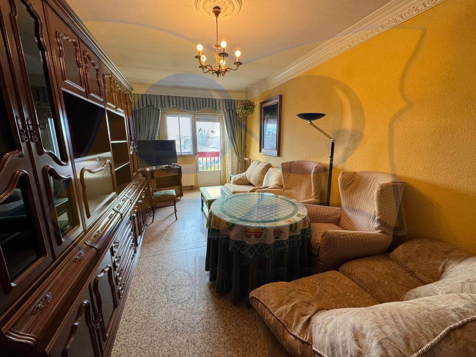 Living room of Flat for sale in Salamanca Capital  with Heating and Balcony