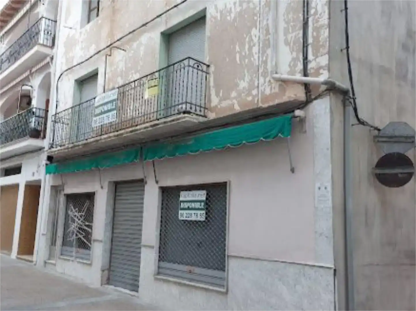 Vista exterior de Casa adosada en venda en Vallada amb Balcó