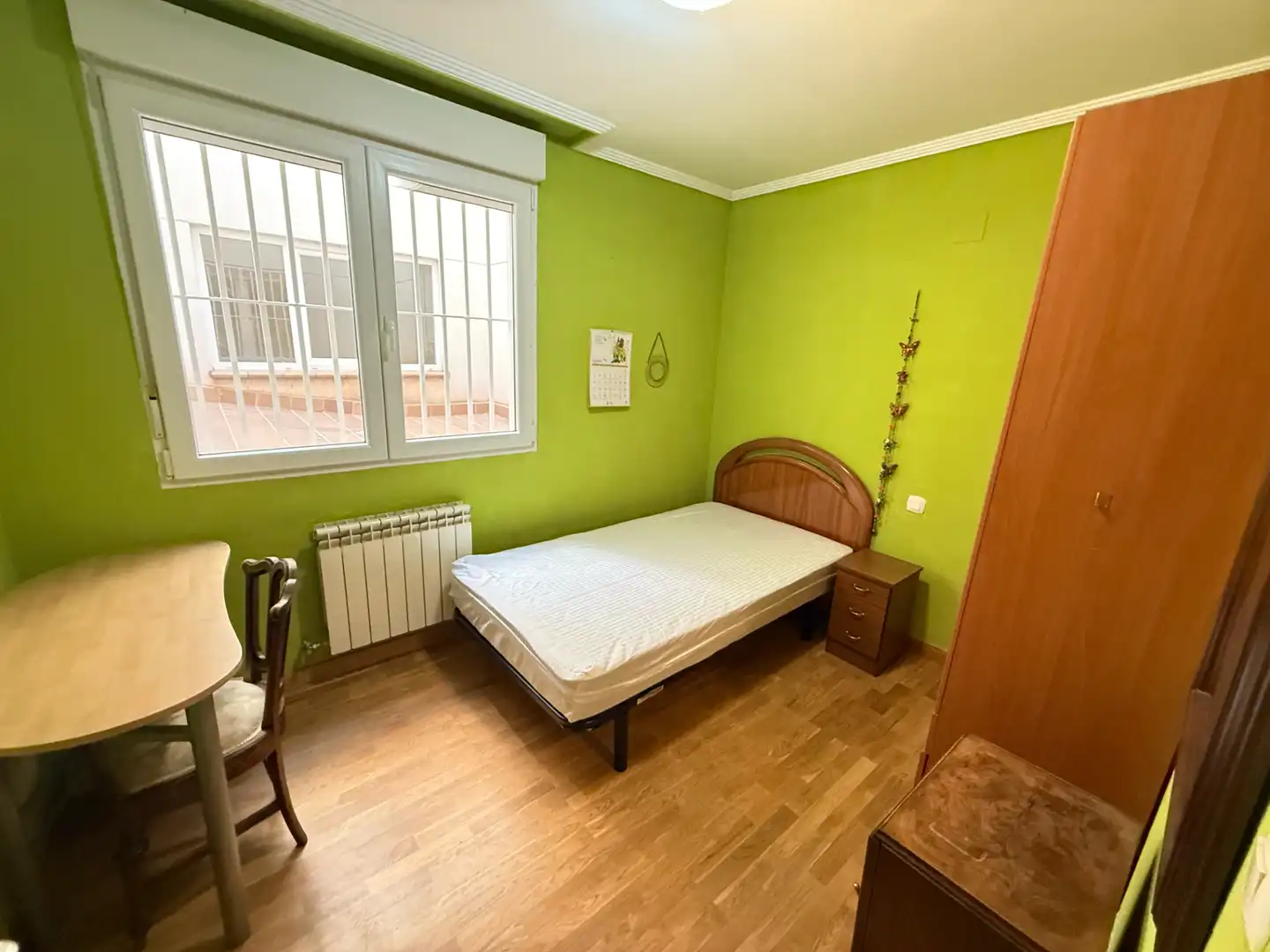 Habitación de Piso en venta en Palencia con Calefacción, Parquet y Trastero
