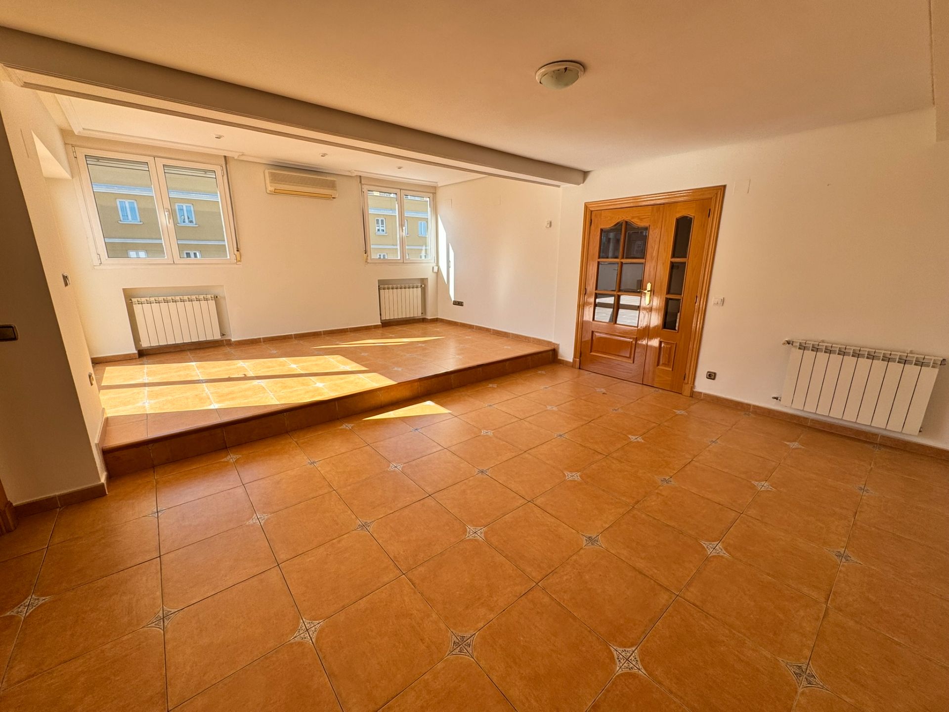Attic for sale in  Madrid Capital  with Air Conditioner, Heating and Terrace