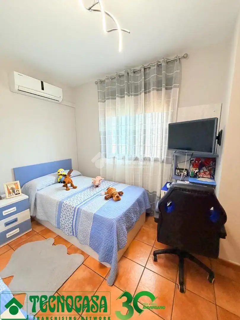 Habitación de Casa adosada en venta en Burujón con Aire acondicionado, Calefacción y Terraza
