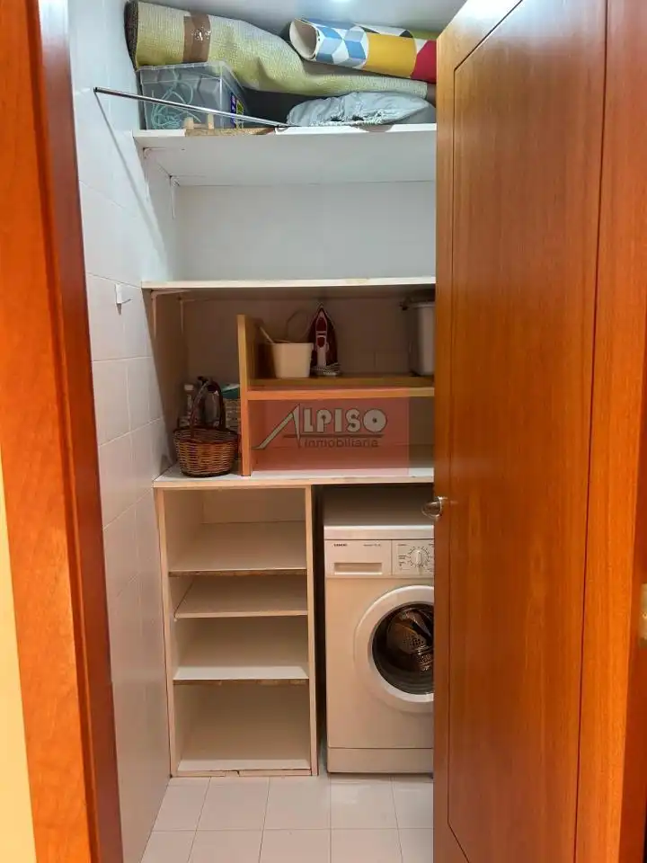 Kitchen of Apartments for rent in Ourense Capital   with Air Conditioner, Heating and Parquet flooring