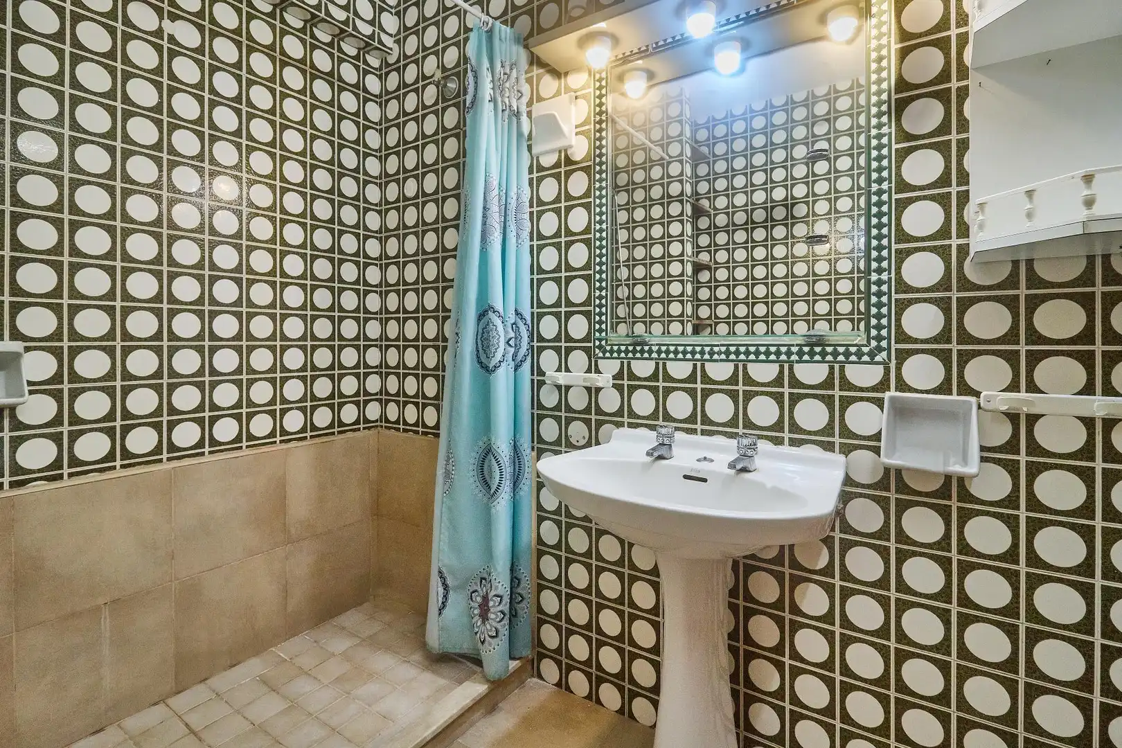 Bathroom of Apartments for sale in Fuengirola  with Heating, Terrace and Balcony