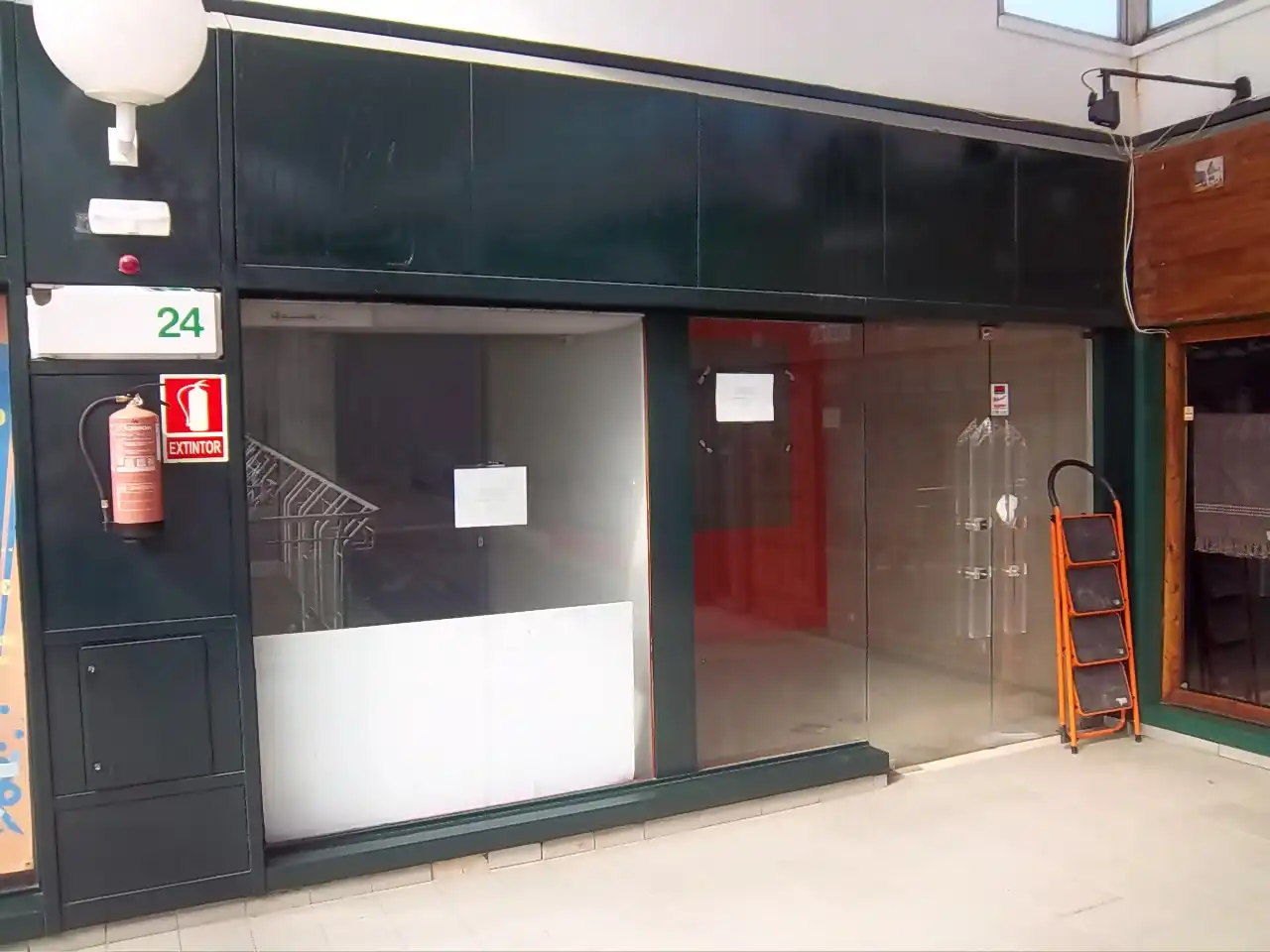 Local comercial en venta en COMUNIDAD DE MADRID 41, imagen 2