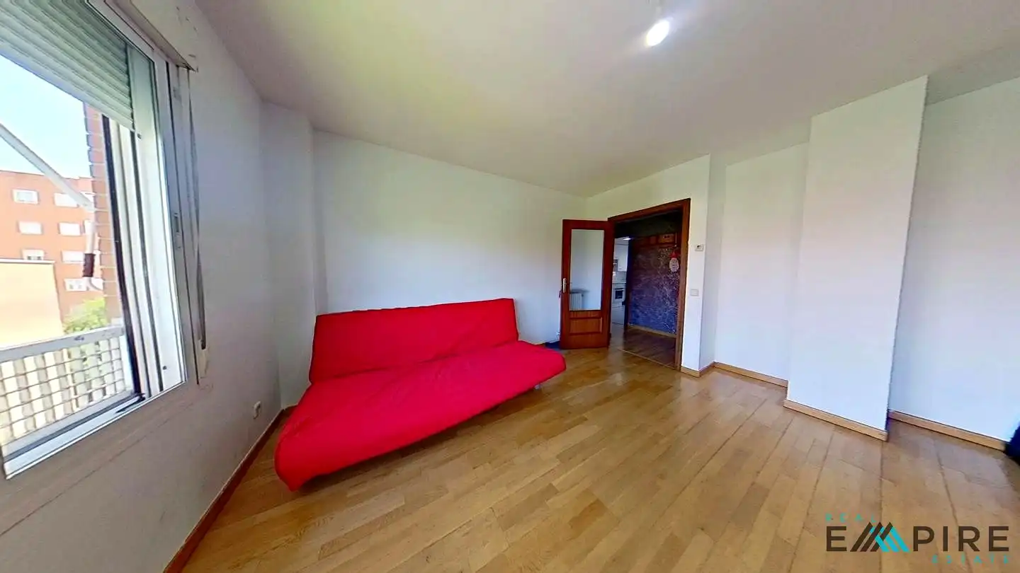 Habitación de Piso en venta en Madrid con Calefacción, Trastero y Piscina
