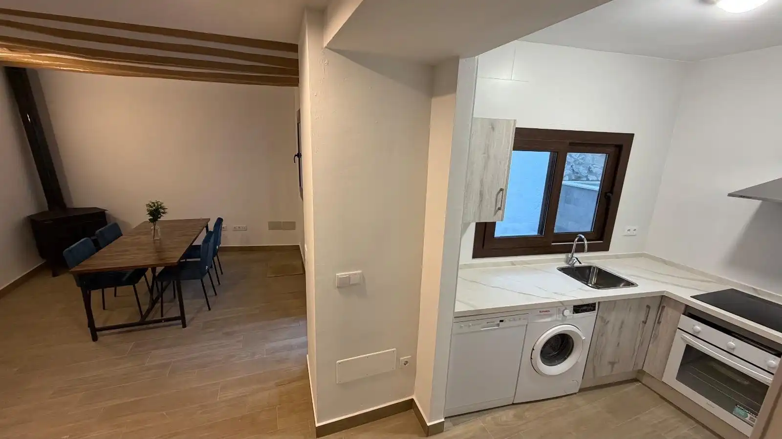 Kitchen of Houses for sale in Cuevas Bajas  with Swimming Pool and Balcony