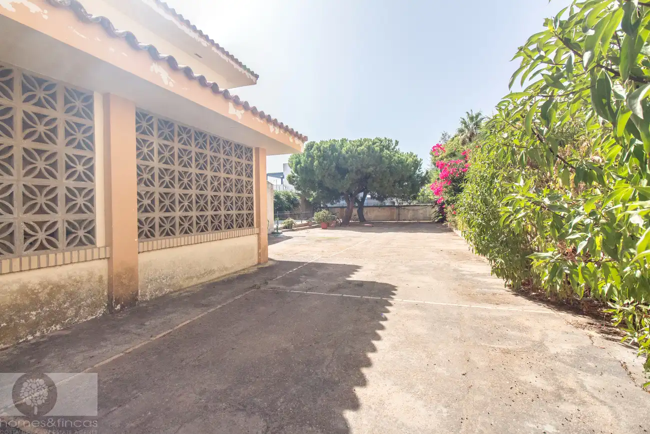 Vista exterior de Casa o chalet en venta en Ayamonte con Jardín privado, Terraza y Piscina